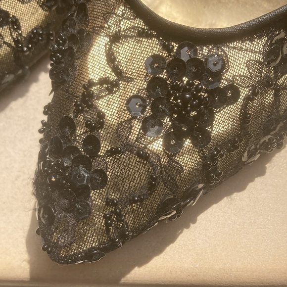 Elegant Black Lace Women's Shoes - Picture 2 of 4